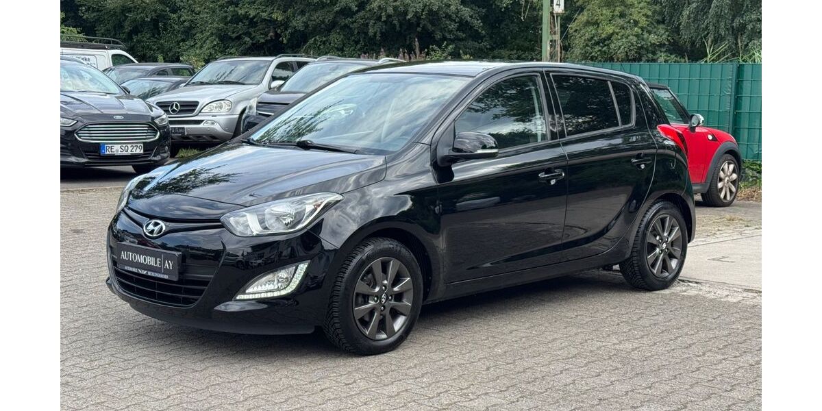 Hyundai i20 74.212 km 6.690 &euro; Recklinghausen 45665