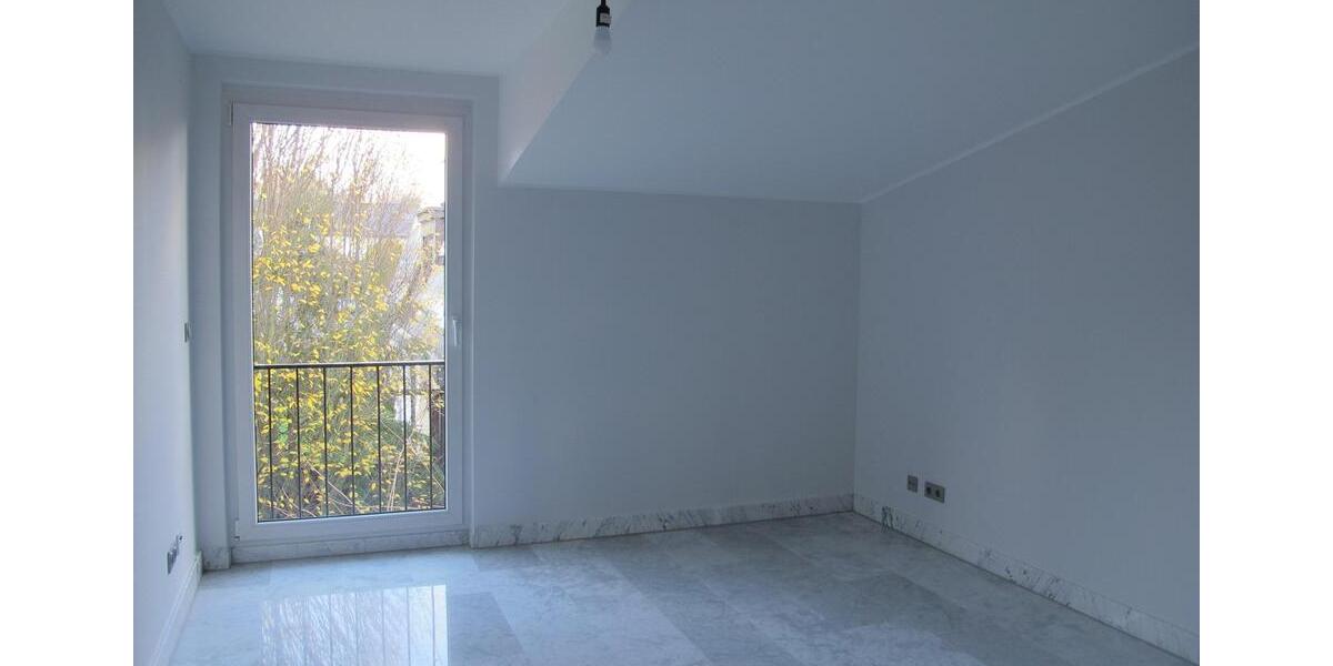 Dachgeschoßwohnung Hemer - 3 Zimmer, 80 m&sup2;, 880&euro; | Angebot:26255959