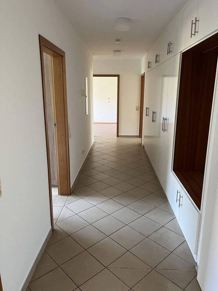 Teilweise barrierefreie 3-Zimmer Erdgeschoßwohnung mit Garten und Tiefgarage