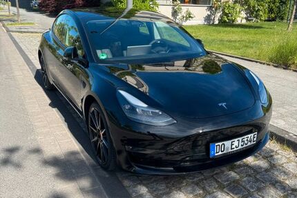 Tesla Model 3 45.124 km 34.900 &euro; Dortmund 44269
