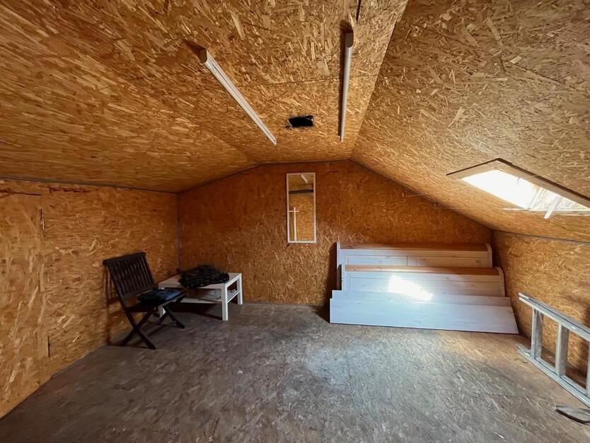 Gemütliche helle 2-Zimmer Wohnung mit Hobbyraum. Privatverkauf! zimmer