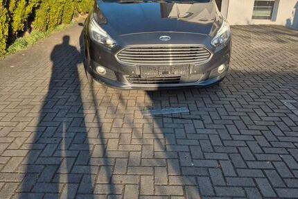Ford S-Max 242.000 km 6.900 &euro; Dortmund 44339