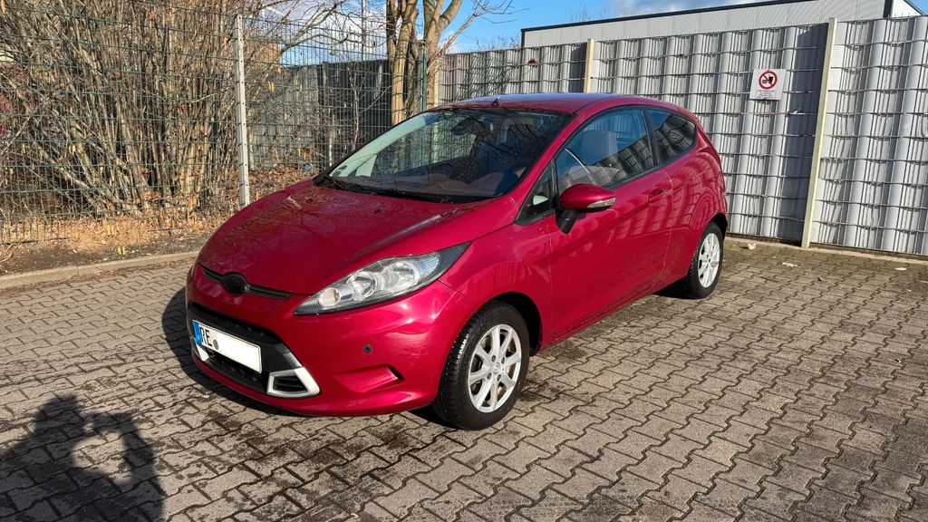 Ford Fiesta 235.975 km 2.000 &euro; Marl 45772
