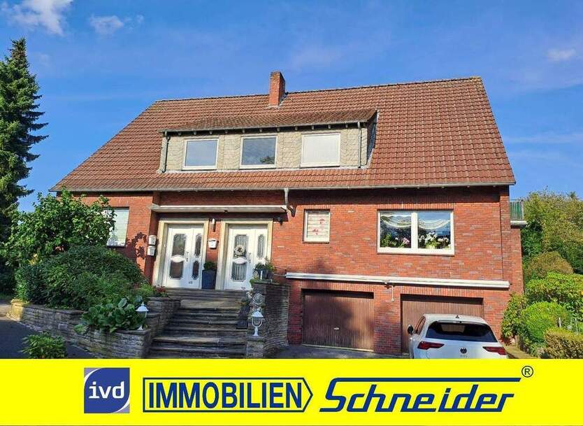 Zweifamilienhaus in ruhiger Lage und großzügigem Grundstück 7 zimmer