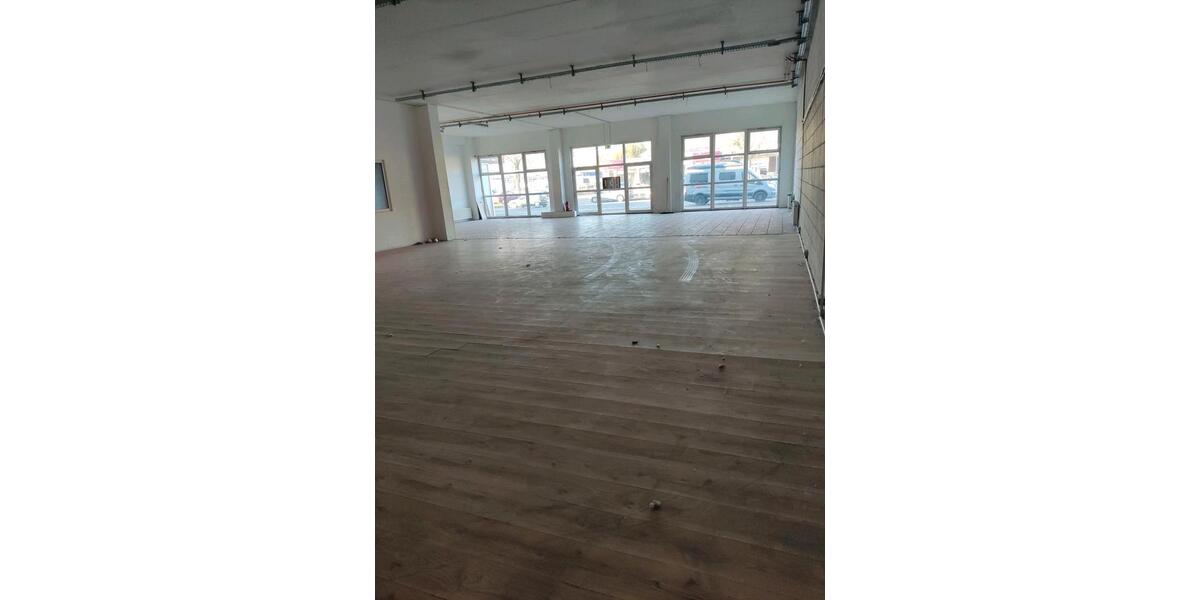 300oder600qm EG Castrop Hernerstr.87 zimmer