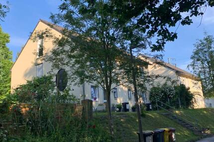 Doppelhaushälfte in guter Infrastruktur mit Sackgassenlage 4 zimmer