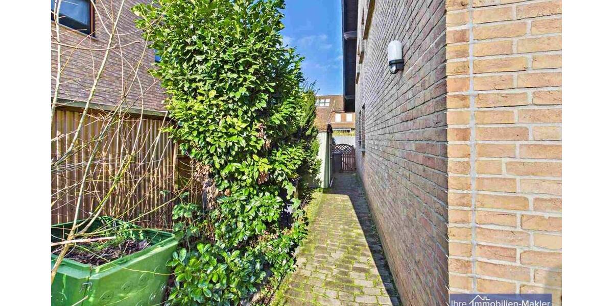 Einfamilienhaus Waltrop - 8 Zimmer, 180 m&sup2;, 549.000&euro; | Angebot:25969105