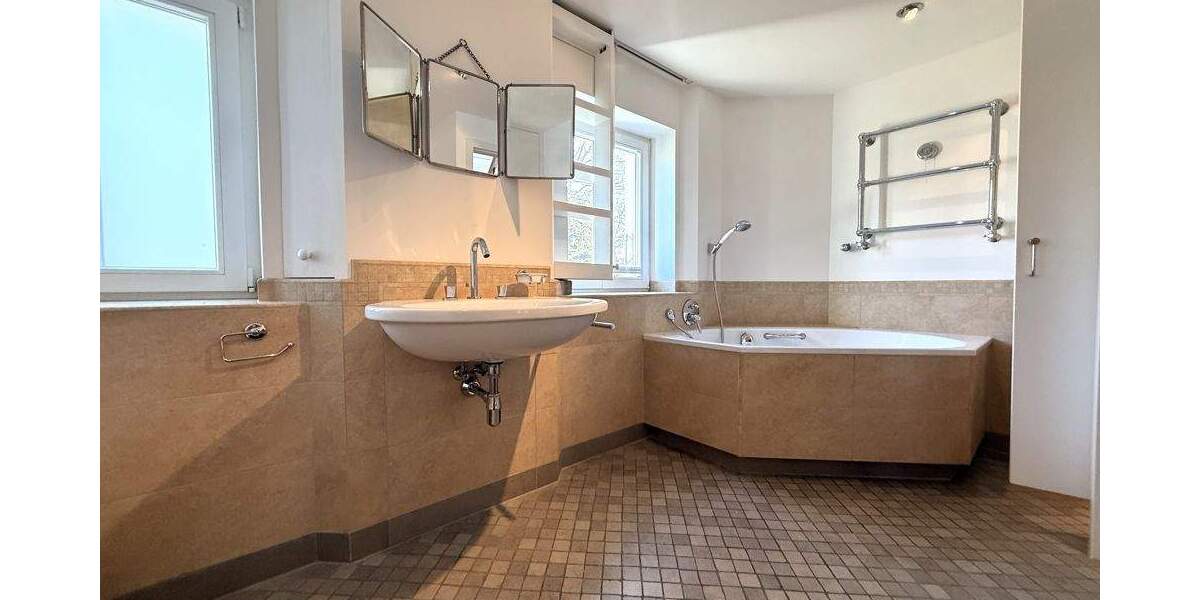 Einfamilienhaus Gelsenkirchen Altstadt - 6 Zimmer, 188 m&sup2;, 265.000&euro; | Angebot:25707169