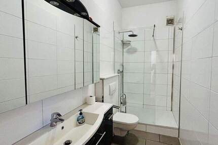 bezugsfertige Eigentumswohnung mit Einbauküche und modernem Bad in guter Lage! 4 zimmer