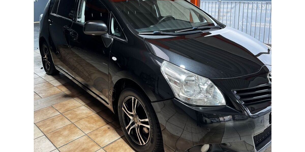 Toyota Verso 160.000 km 3.750 &euro; Dortmund 44147