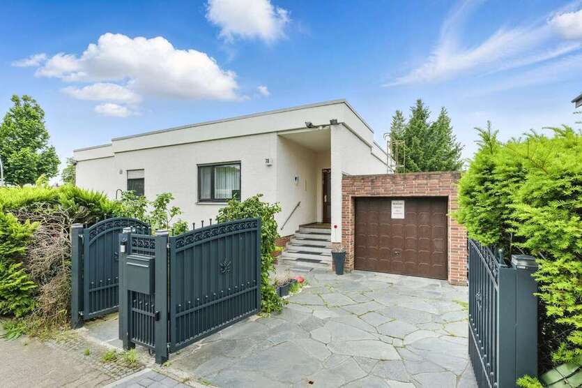 Haus zum Mieten in Berlin 1.995 € 174.05 m²