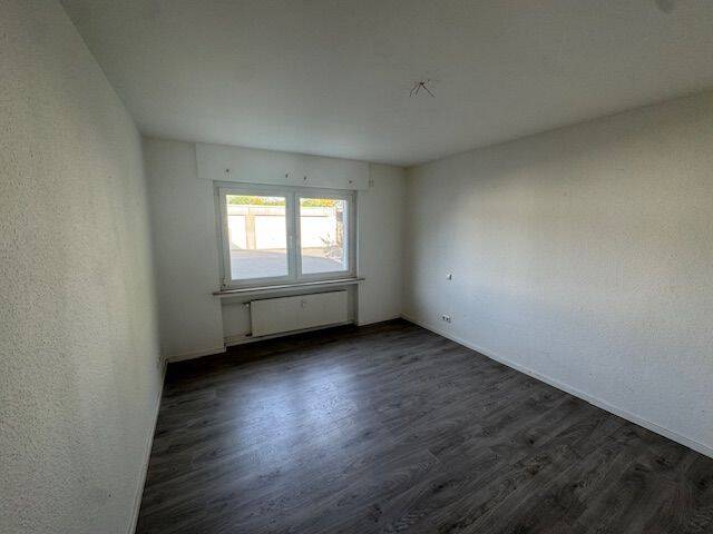 Etagenwohnung Lünen Beckinghausen - 3 Zimmer, 116 m&sup2;, 1.000&euro; | Angebot:26584235