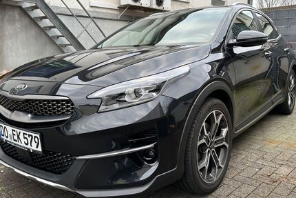 Kia XCeed 106.000 km 17.950 € Dortmund 44459