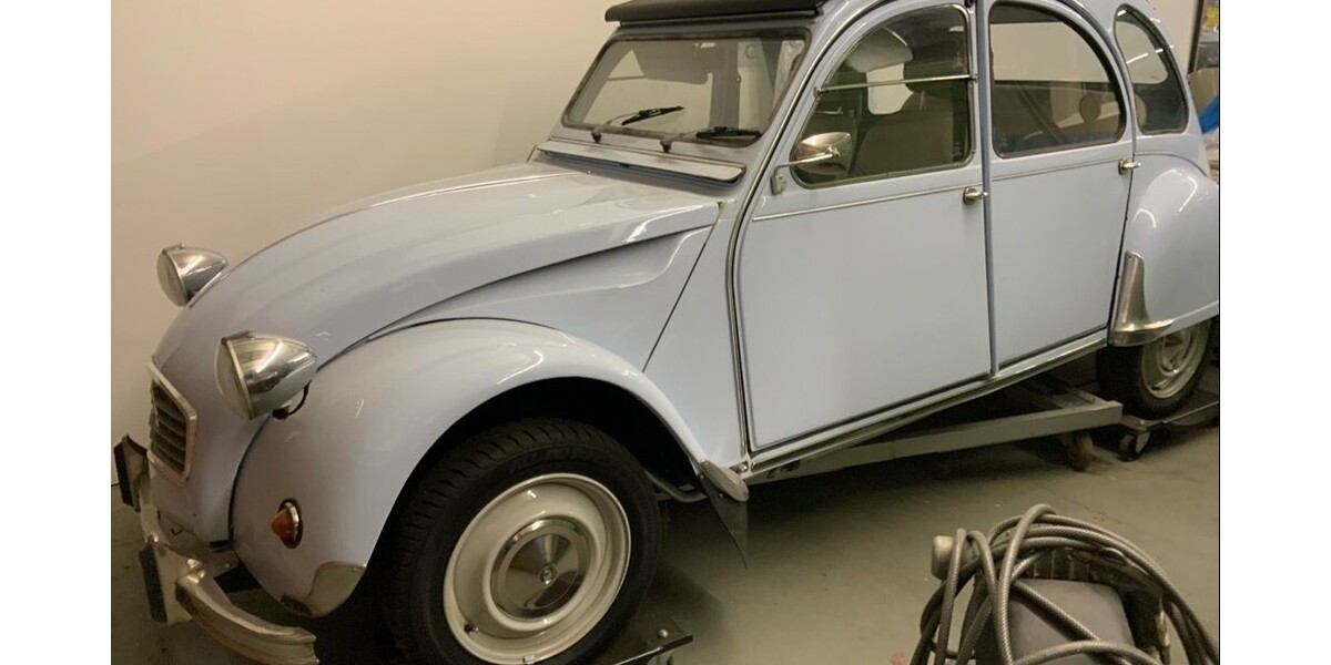 Citroen Citroën 2CV 999.999 km 12.000 € Emmerich 