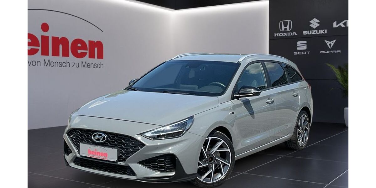 Hyundai i30 77.327 km 18.899 &euro; Menden 58708