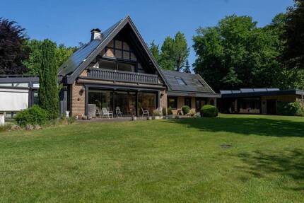 Fachwerkromantik trifft Luxus Landhaus mit Schwimmhalle und Traumgarten