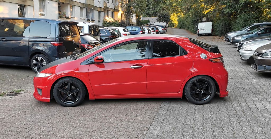 Honda Civic 217.437 km 4.450 € Dortmund 44357