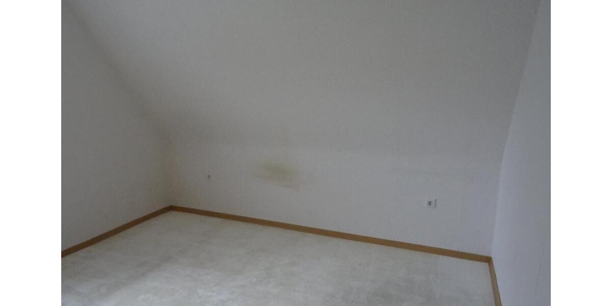 Dachgeschoßwohnung Schwerte - 3.5 Zimmer, 67 m&sup2;, 129.000&euro; | Angebot:27407904