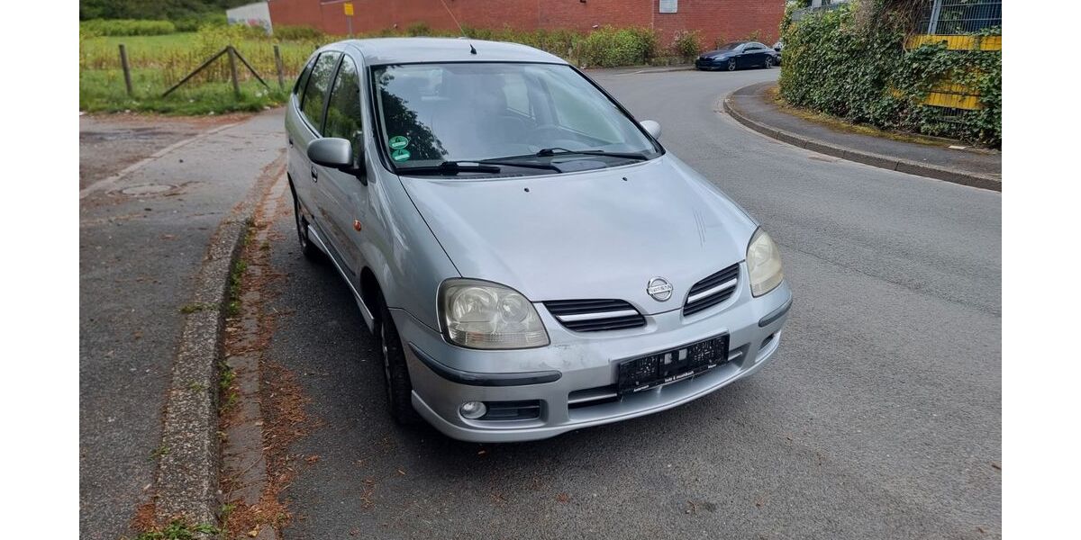 Nissan Almera Tino 123.868 km 3.100 &euro; Dortmund 44145