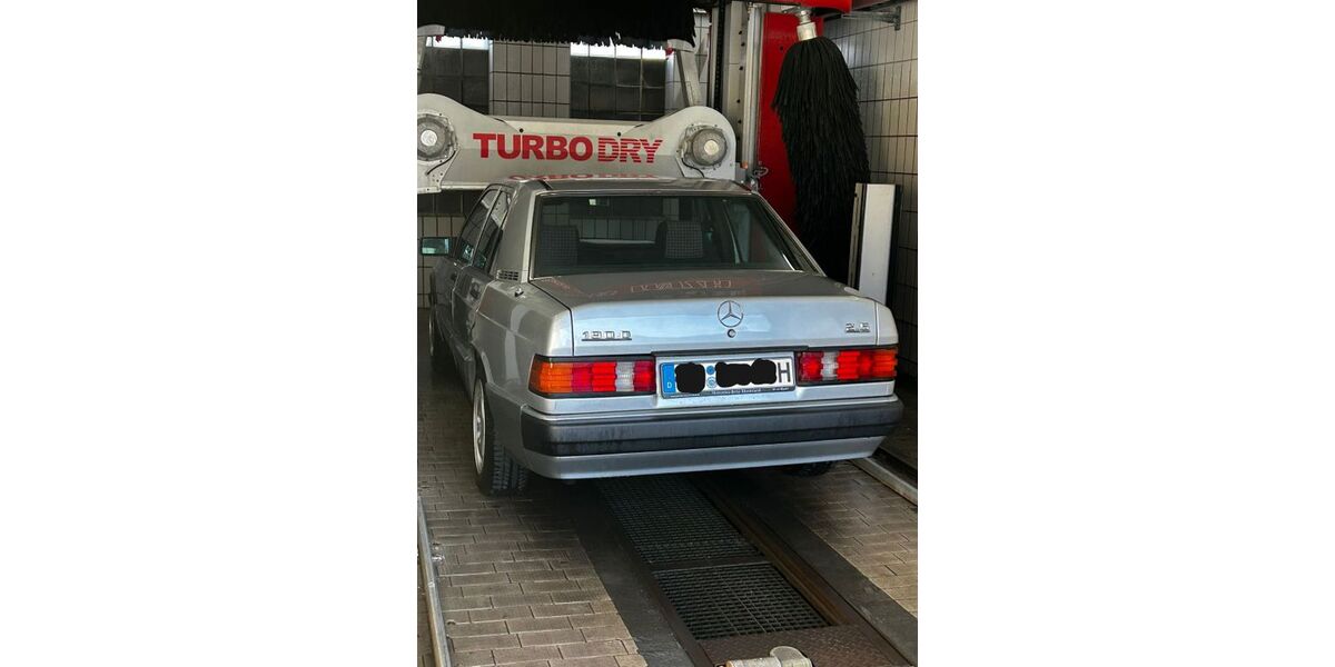 Mercedes-Benz 190 208.120 km 5.999 &euro; Herten 45699