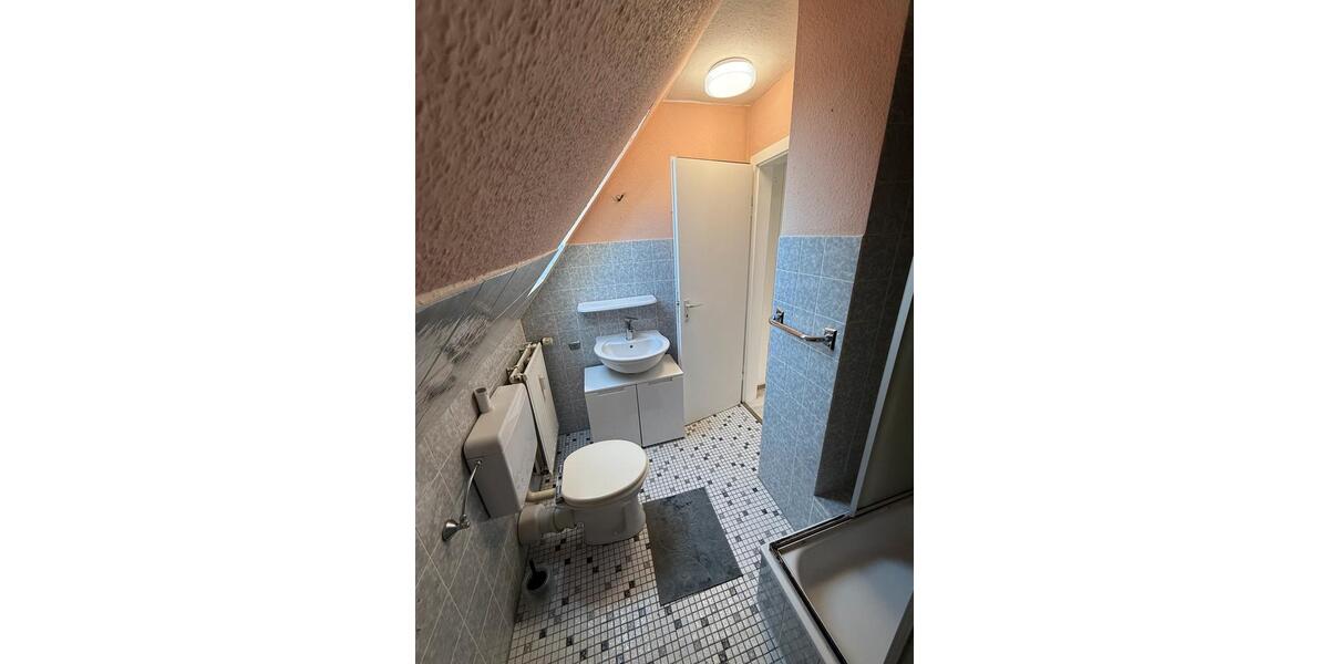 Dachgeschoßwohnung Gelsenkirchen Buer - 3.5 Zimmer, 65 m&sup2;, 750&euro; | Angebot:25840848