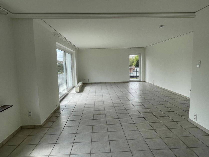 122 qm gehobene Wohnatmosphäre in exzellenter Lage (Helenenbergweg) - provisionsfrei