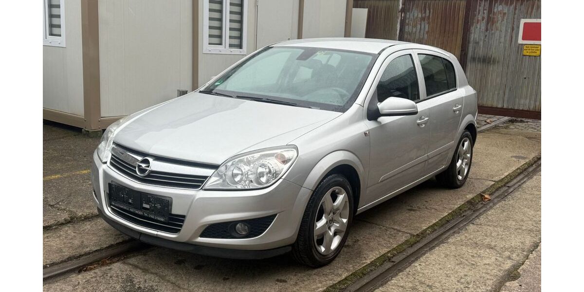 Opel Astra 99.000 km 3.890 &euro; Hattingen 45525