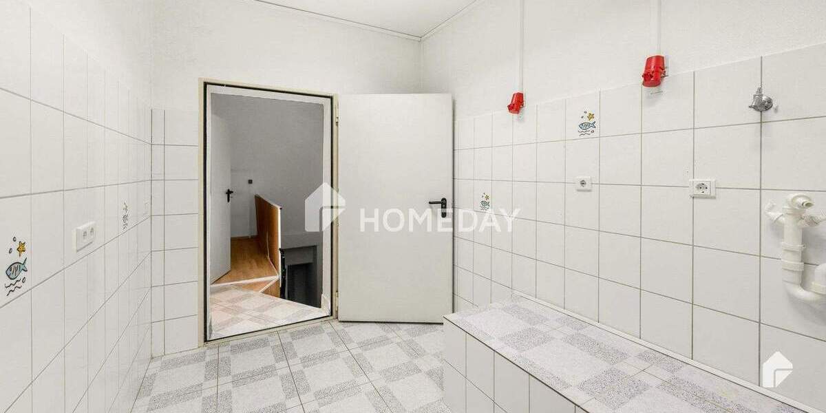 Etagenwohnung Wetter (Ruhr) Alt-Wetter - 6 Zimmer, 228 m&sup2;, 198.000&euro; | Angebot:25798392