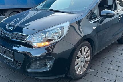 Kia Rio 115.407 km 5.999 &euro; Oer-Erkenschwick 45739
