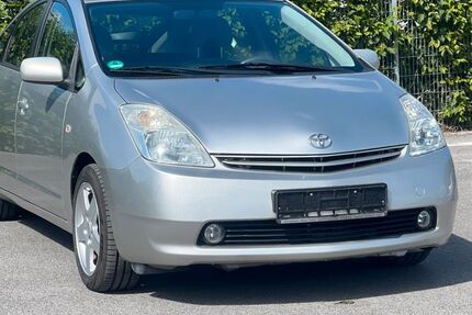 Toyota Prius 208.000 km 4.999 € Wuppertal 42389