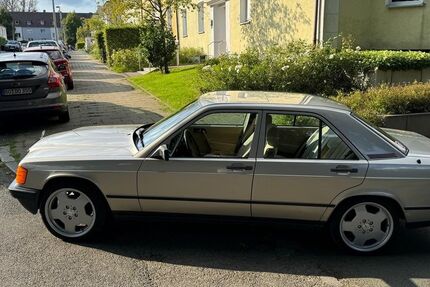 Mercedes-Benz 190 122.500 km 10.500 &euro; Bochum 44797