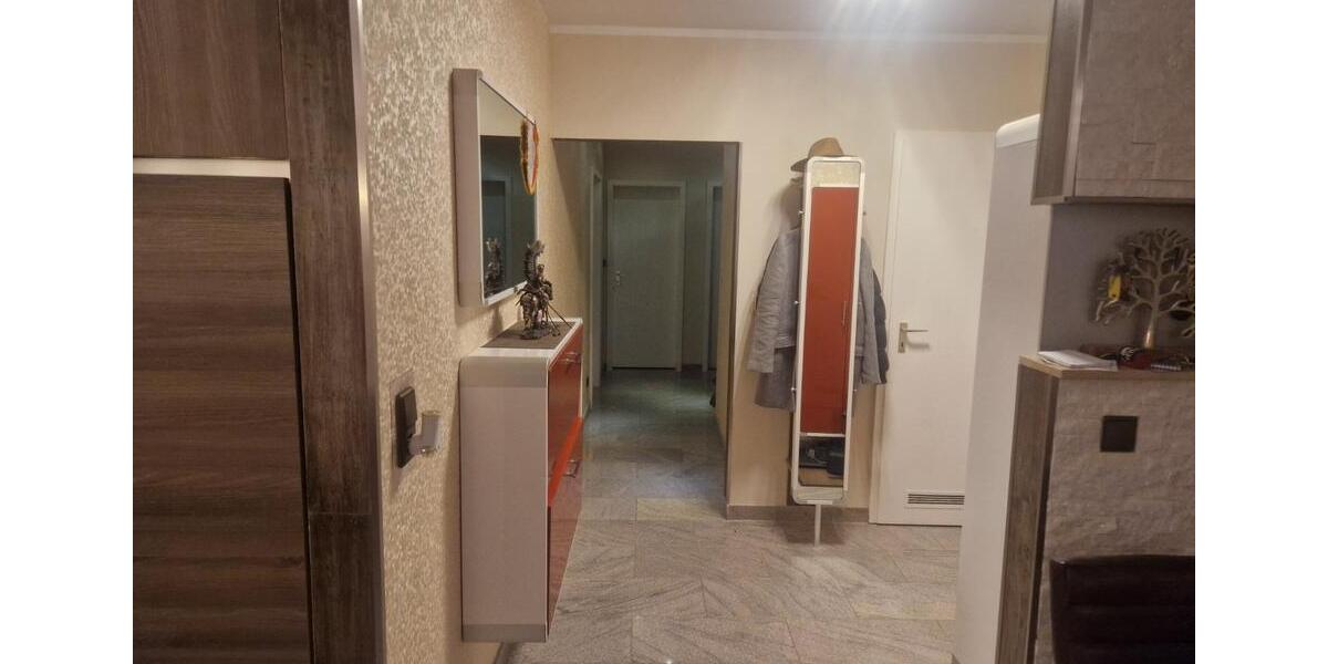 Etagenwohnung Hagen Hohenlimburg - 3 Zimmer, 125 m&sup2;, 1.190&euro; | Angebot:24626882