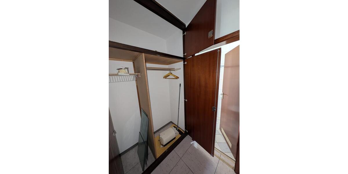 Etagenwohnung Holzwickede - 3.5 Zimmer, 77 m&sup2;, 157.000&euro; | Angebot:25991138