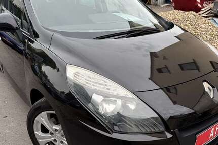 Renault Scenic 148.000 km 3.699 € Dortmund 44388