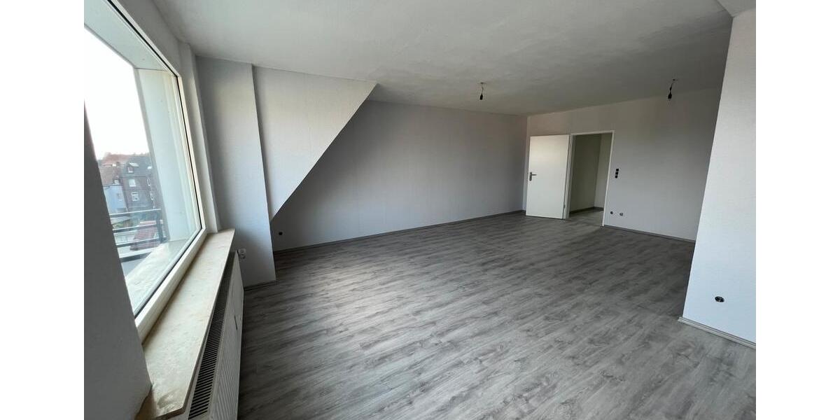 Dachgeschoßwohnung Gelsenkirchen Erle - 4 Zimmer, 108 m&sup2;, 780&euro; | Angebot:26122536