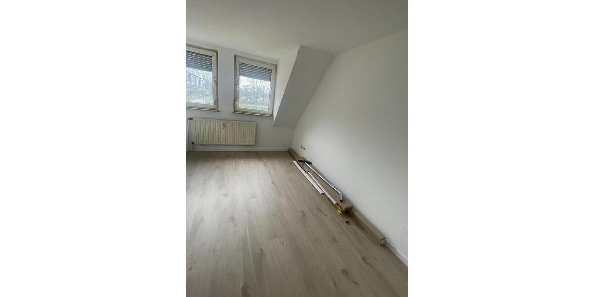 Dachgeschoßwohnung Dortmund Huckarde - 2 Zimmer, 50 m&sup2;, 600&euro; | Angebot:25932982