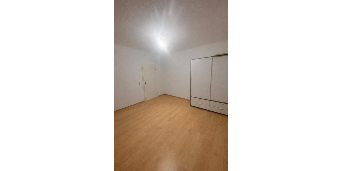 Etagenwohnung Dortmund Hombruch - 4 Zimmer, 106 m&sup2;, 1.230&euro; | Angebot:24801536