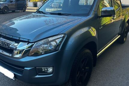 Isuzu D-Max 232.095 km 12.888 &euro; Dortmund 44269