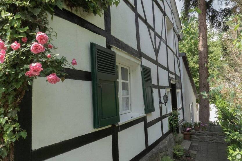 Märchenhafter Fachwerktraum mit Geschichte in Langenberg
