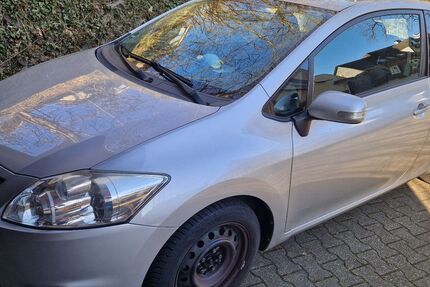 Toyota Auris 77.300 km 5.200 &euro; Ennepetal 58256