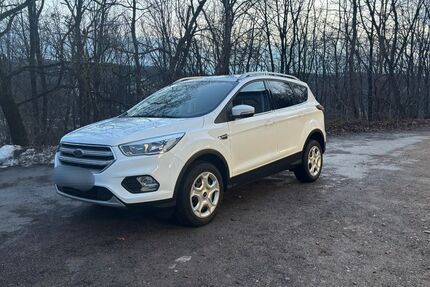 Ford Kuga 98.500 km 11.890 &euro; Ennepetal 58256