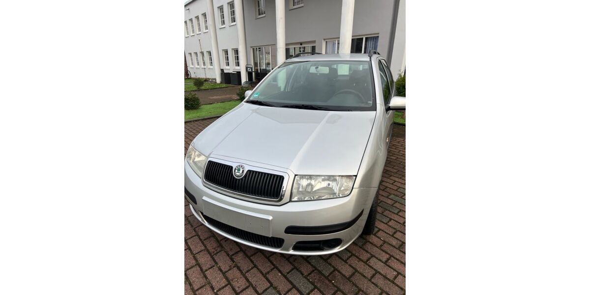 Skoda Fabia 199.000 km 1.950 &euro; Fröndenberg 58730