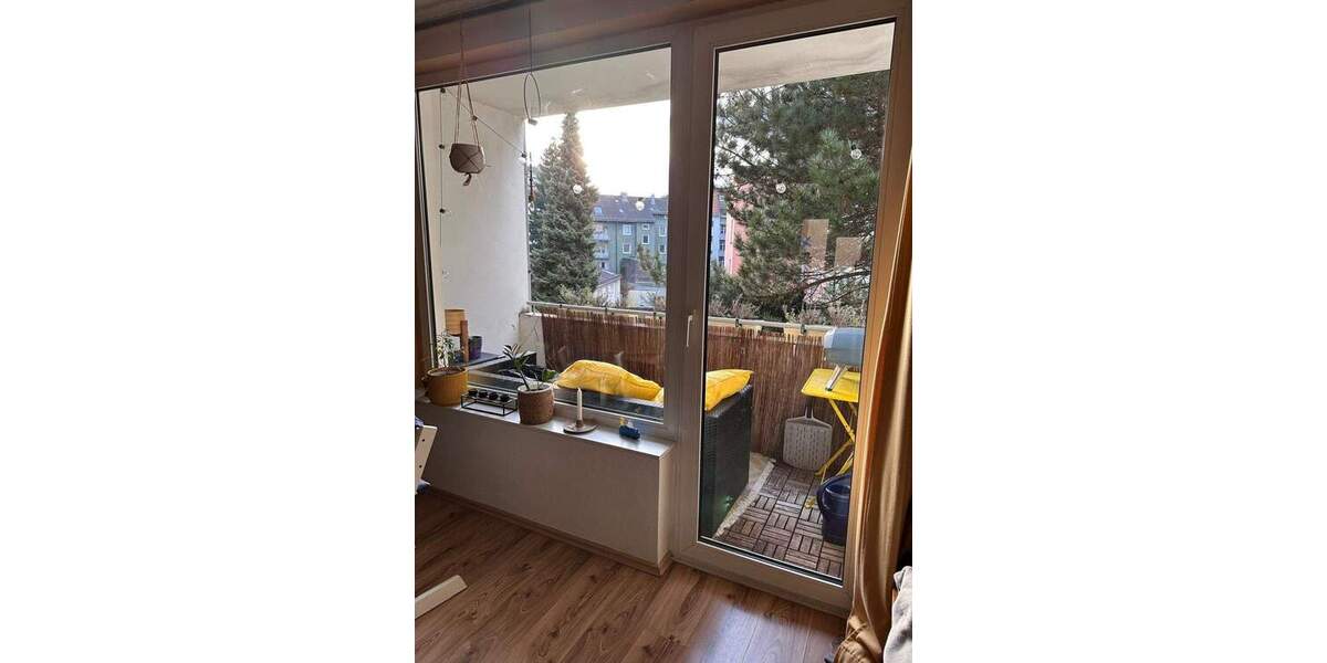 Etagenwohnung Bochum / Ehrenfeld Wiemelhausen - 4 Zimmer, 99 m&sup2;, 850&euro; | Angebot:24764148