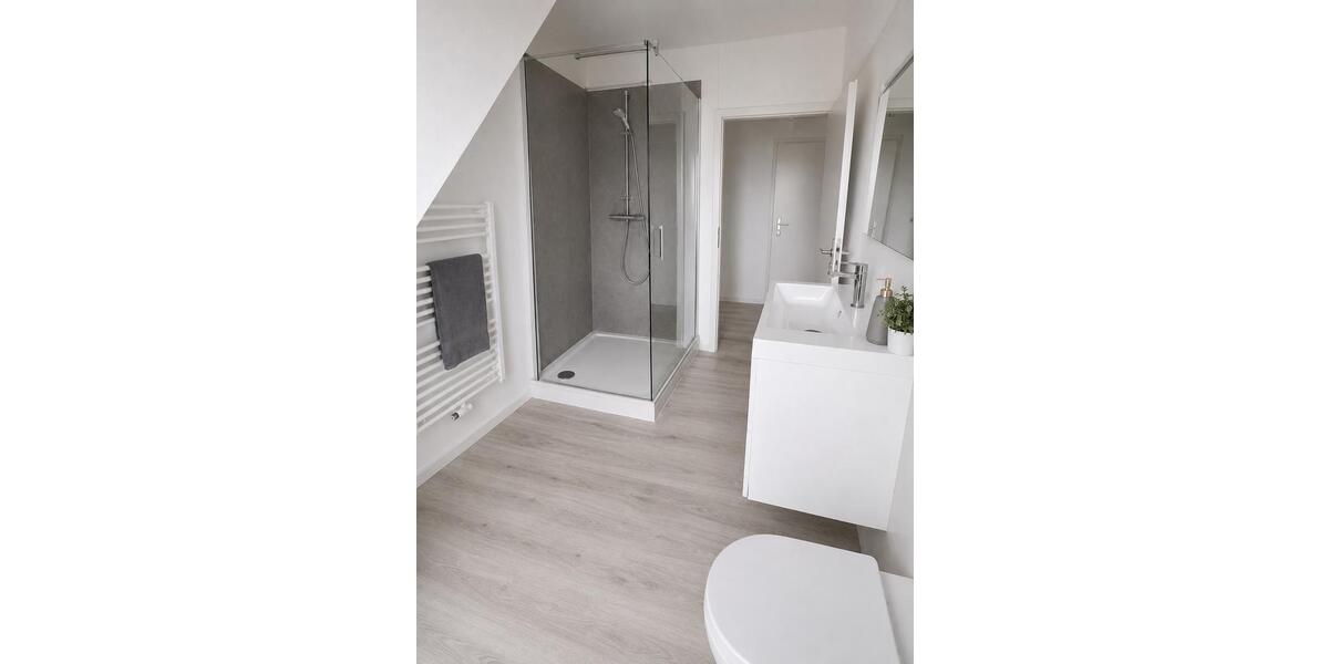Dachgeschoßwohnung Castrop-Rauxel Deinighausen - 3.5 Zimmer, 90 m&sup2;, 1.200&euro; | Angebot:26647370