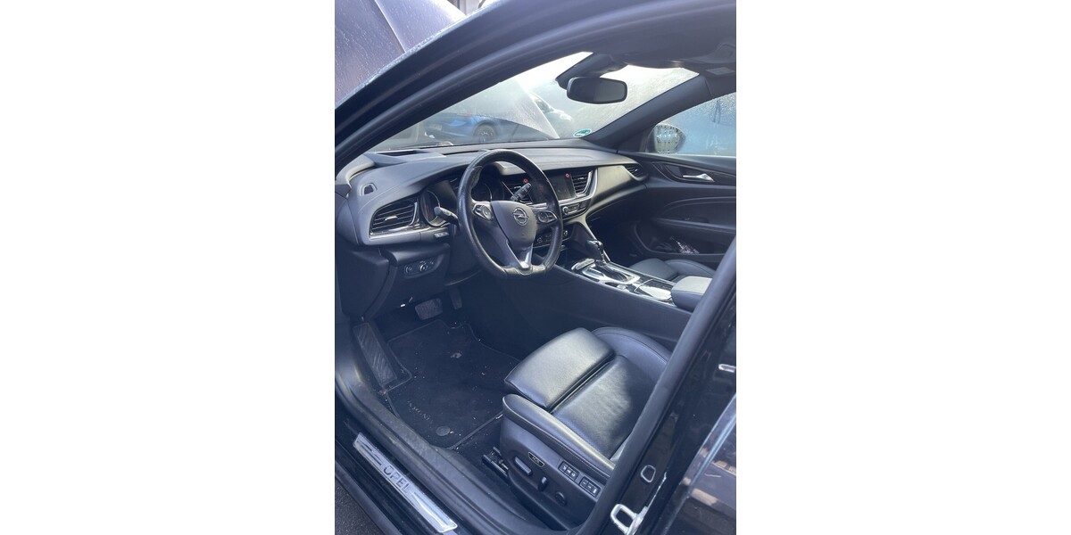 Opel Insignia 144.289 km 12.350 € Hagen 58095