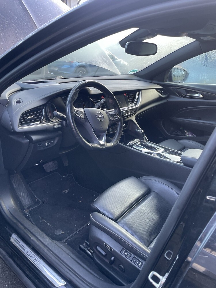 Opel Insignia 144.289 km 12.350 € Hagen 58095