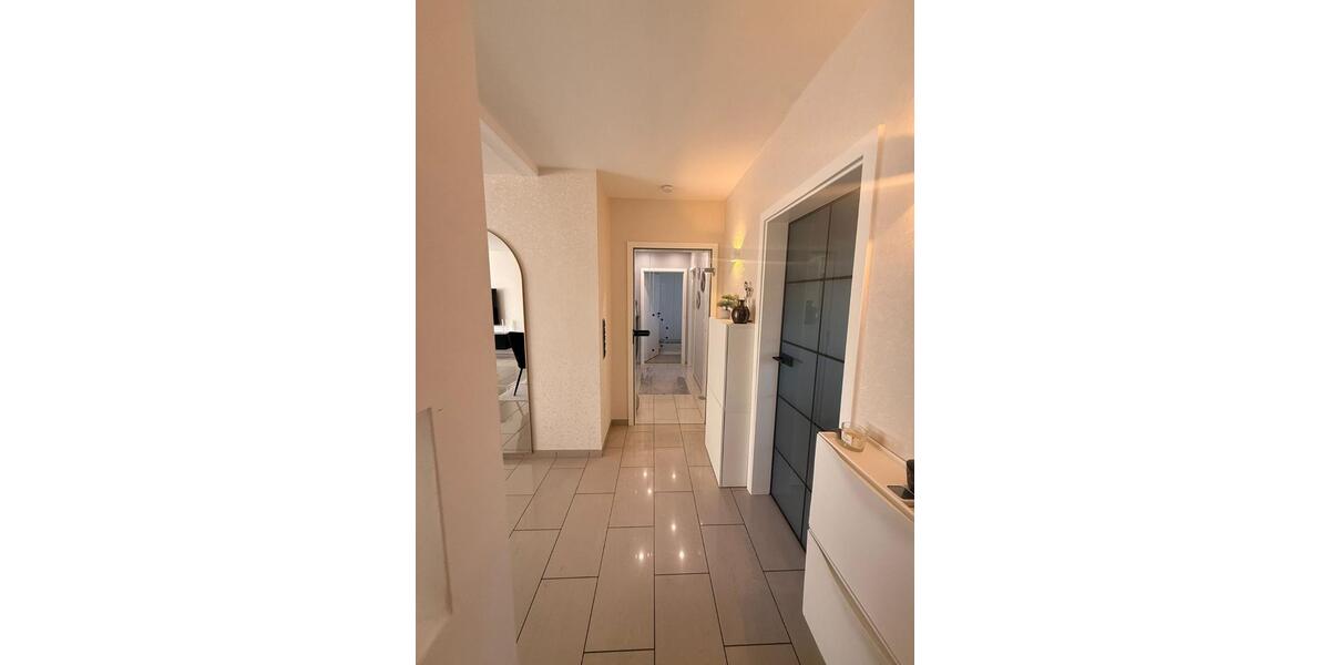 Dachgeschoßwohnung Schwerte - 3.5 Zimmer, 72 m&sup2;, 239.000&euro; | Angebot:25568103