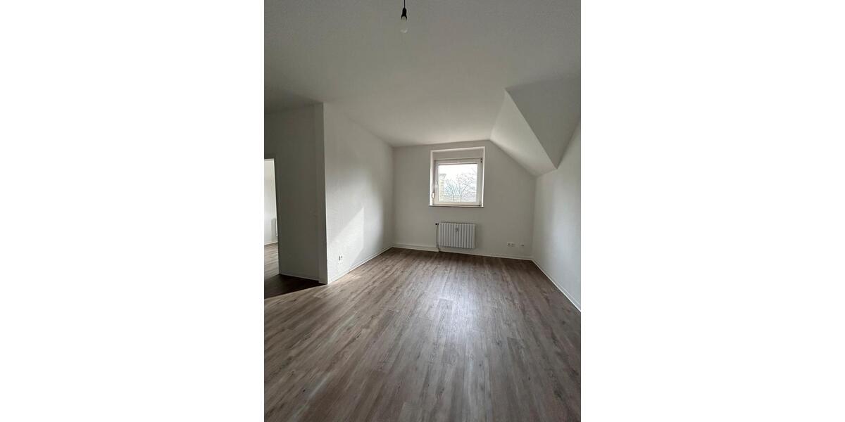 Dachgeschoßwohnung Recklinghausen Berghausen - 4.5 Zimmer, 81 m&sup2;, 1.050&euro; | Angebot:24549453