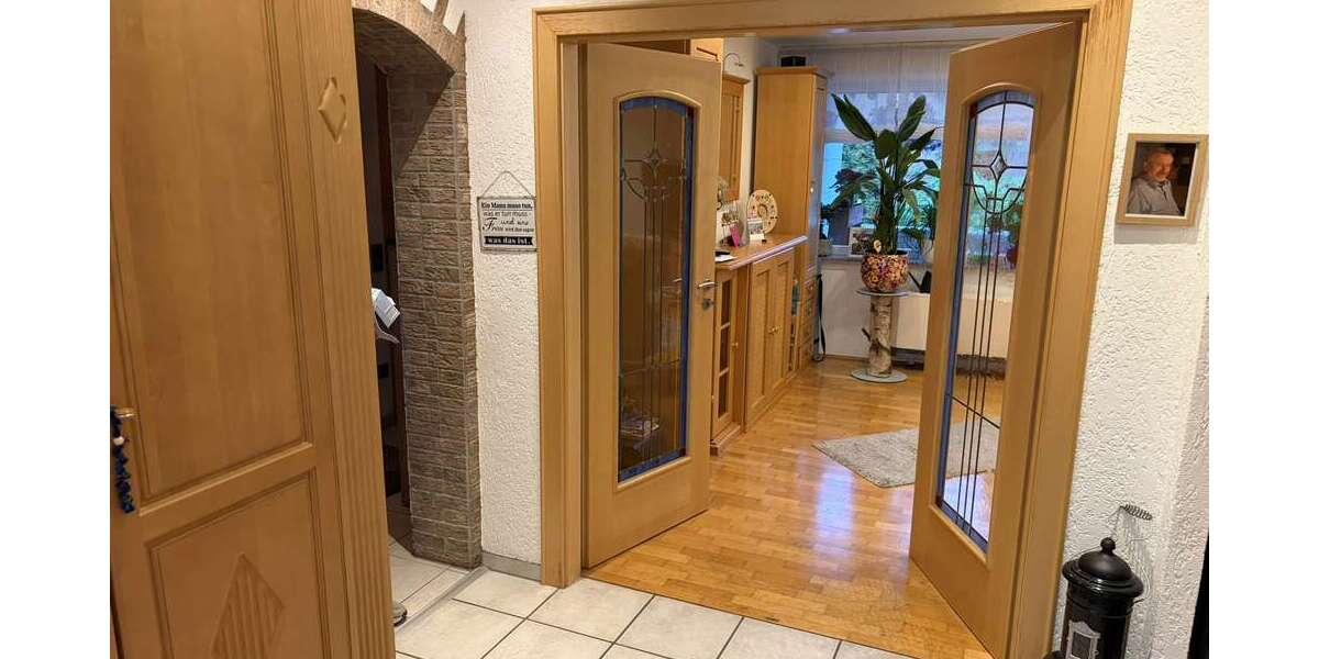 Etagenwohnung Dortmund Aplerbeck - 4.5 Zimmer, 84 m&sup2;, 1.200&euro; | Angebot:26432929