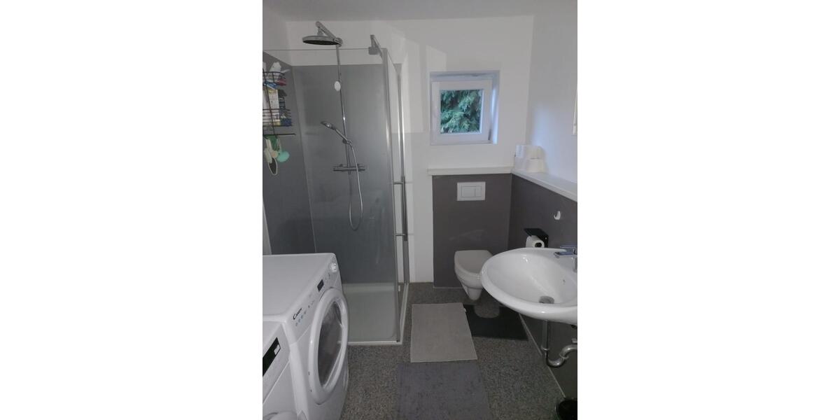 Wohnung mit Terrasse , Teilmöbliert 2 zimmer